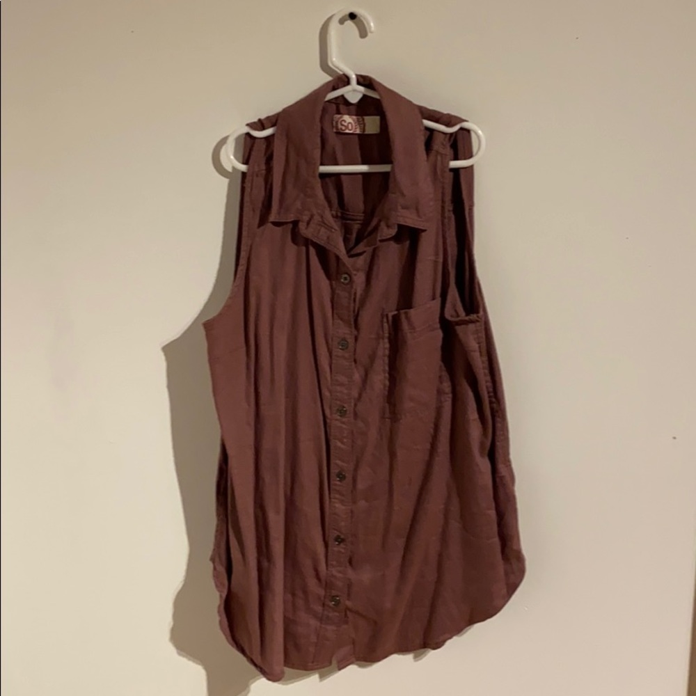 Cute summer sleeveless top